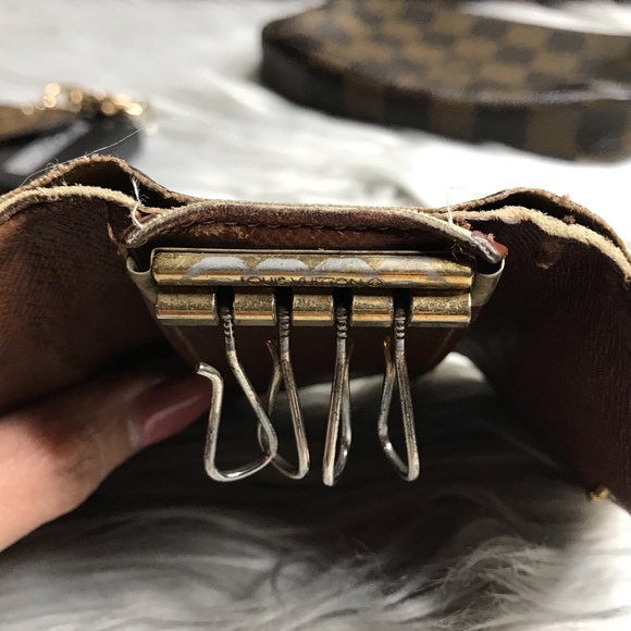 AUTH Louis Vuitton 4-Key Holder TH1001 - Picture 7 of 8